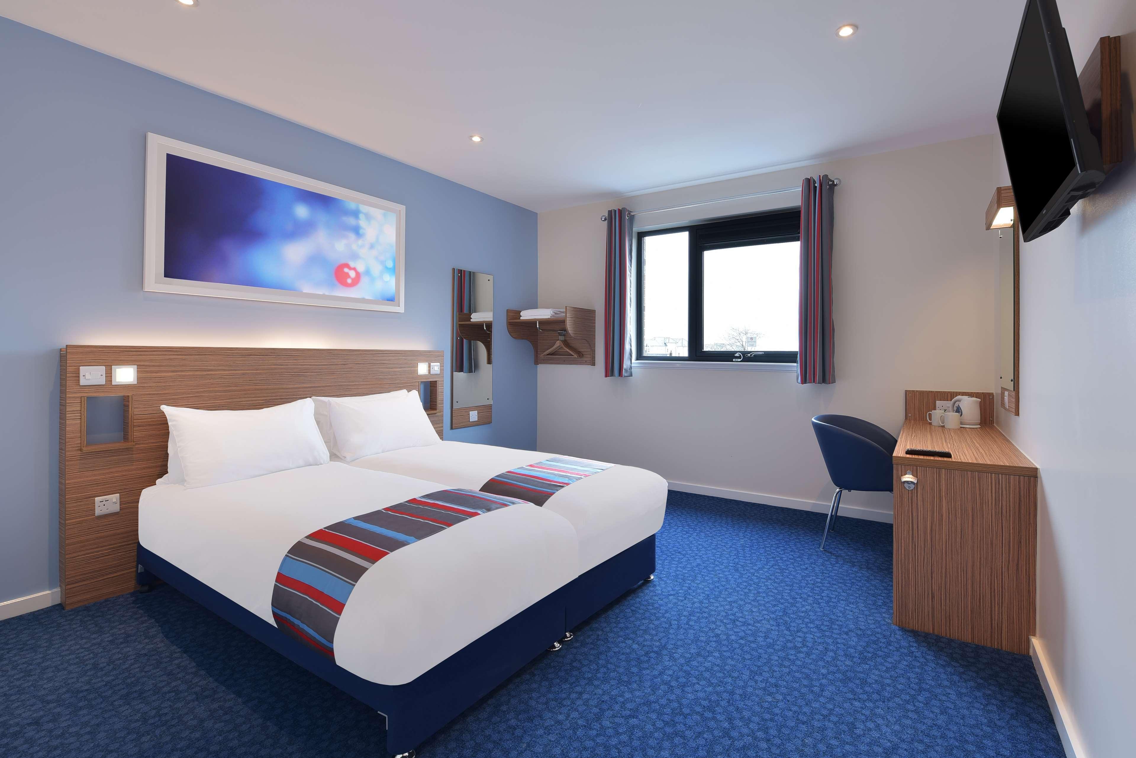 Travelodge Dublin Airport North 'Swords' Экстерьер фото