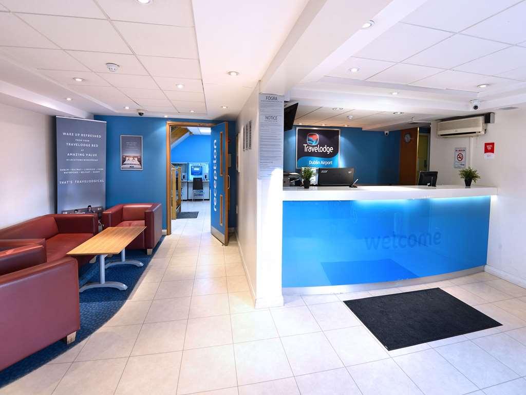 Travelodge Dublin Airport North 'Swords' Интерьер фото