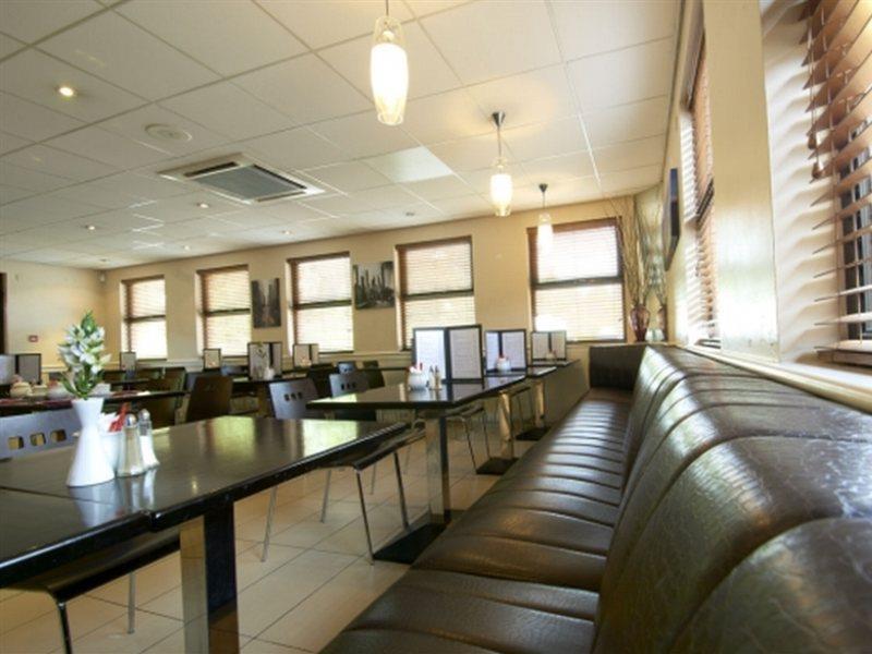 Travelodge Dublin Airport North 'Swords' Экстерьер фото